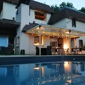 Lapausedegout Table D'hôtes Piscine Et Terrasse Lachapelle-Auzac